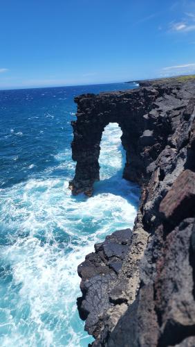 Hōlei Sea Arch - Volcanoes NP, Hawaii OC Res: