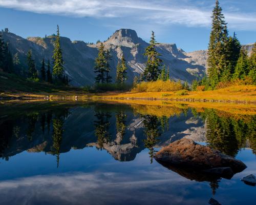 Table Mountain on Terminal Lake, Washington, USA