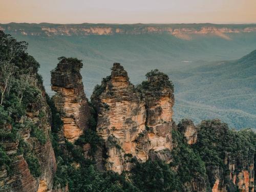 The Three Sisters - Katoomba, Australia