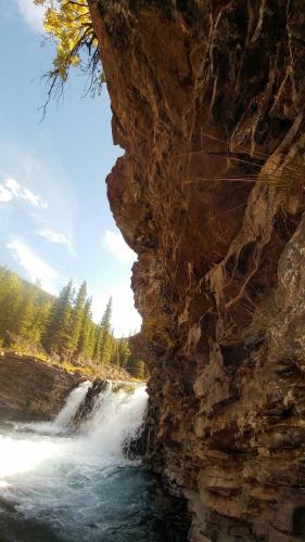 The overhang at Sheep River Falls, Alberta, Canada 2160 x 3480