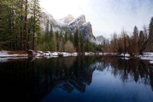 A calm winter morning in Yosemite National Park, California.