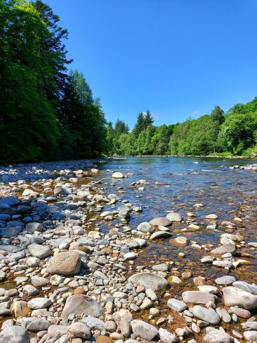 River Dee near Balmoral Castle, Scotland  3000×4000