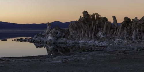 Amazing sunset tines at south tufa beach, Mono Lake, CA[oc]