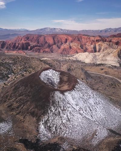 A beautiful winter landscape in Snow Canyon, Utah [1350 x 1080] @chileno_hikertron