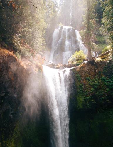 Falls Creek, Washington