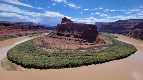 Colorado River Gooseneck, Utah   Flickr: Michael Kwok