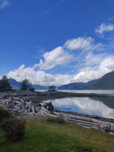 Oliver's Landing, British Columbia