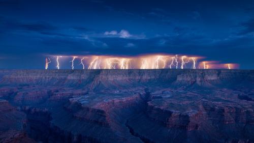 Lighting in Grand Canyon
