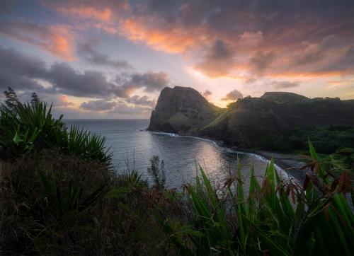 Beautiful Maui coast sunrise