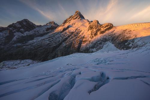 Morning light. Fiordland, New Zealand {OC}