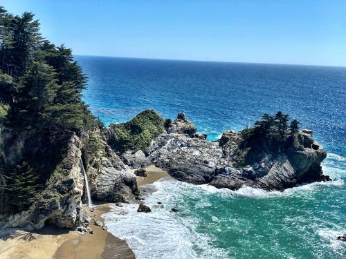 McWay Falls in Big Sur CA