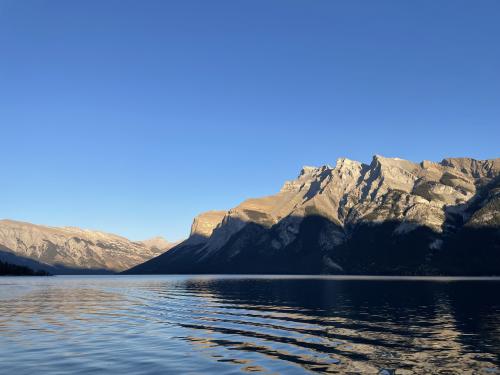 Lake Minnewanka- Banff Autum 2022 OC