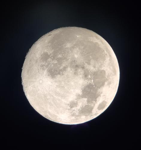 I took this full moon with an 8" Newtonian