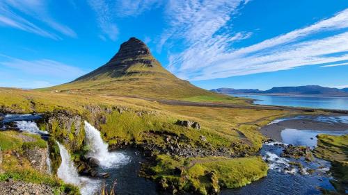 Kirkjufellsfoss, Iceland ⛰️🇮🇸