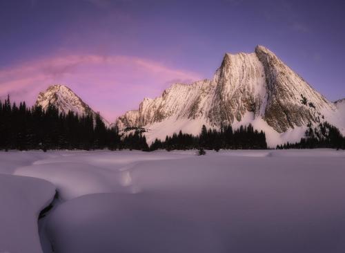 Beautiful pink sky over Kananaskis Country in Alberta, Canada [1800x1317]