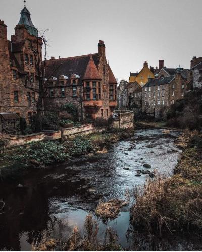 Dean Village, Edinburgh, Scotland. Photo by: iangblack [IG]