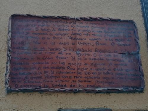 Ode to Villafranca at 13 Sucubo St. by Emilio Vega - Text, Translation and Link to Google Maps in the Comments - Villafranca del Bierzo , Spain