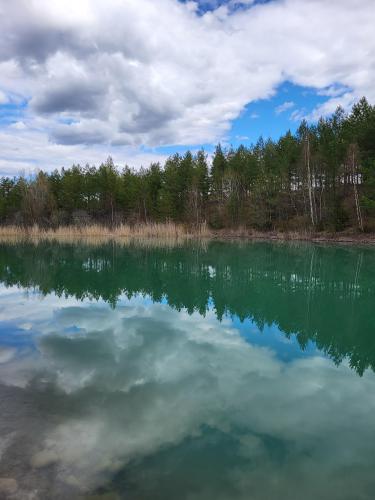 Posted a picture of a lake a while ago. here's some more pictures!