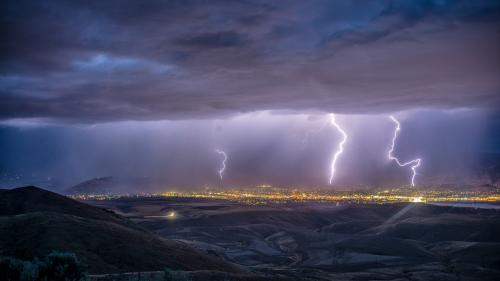 Lightning Strikes WA, USA