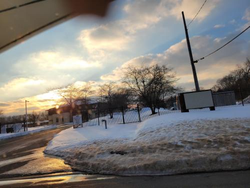 took this while i was moving in thw car and the quality omg