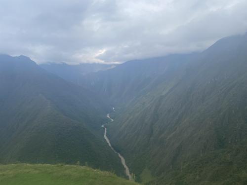 The Andes in Peru [2048 x 1536]