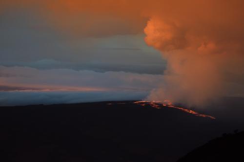 Mauna Loa, Hawaii woke up this morning.  px.