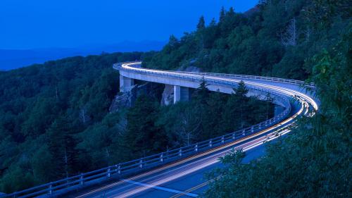 Lynn Cove Viaduct North Carolina | Credit: Windows Spotlight | Resolution: