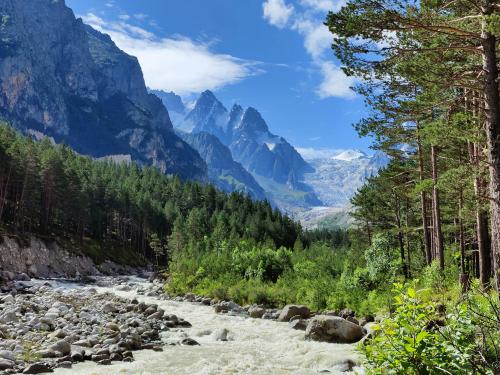 Caucasian mountains, Digoria