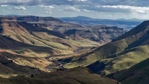 Some parts of Oregon aren't waterfalls or forests or coastal cliffs or volcanos.