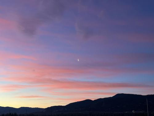 Sunrise. Ashland, Oregon 🌄