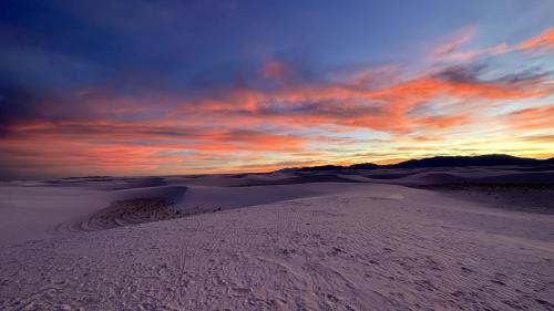 Mesmerizing sunset colors at White Sands National Park, New Mexico