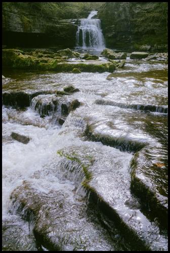 West Burton Falls, or its more dramatic name Cauldron Falls: West Burton, Yorkshire Dales, England, UK