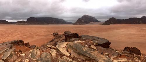 Rain and sandstorms in Wadi Rum, Jordan [6138×2607]
