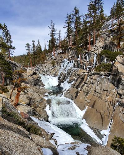 Yosemite Creek flowing above the Falls, Yosemite National Park, CA, USA