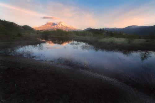 Beautiful sunset light on Mt. St. Helens, Washington
