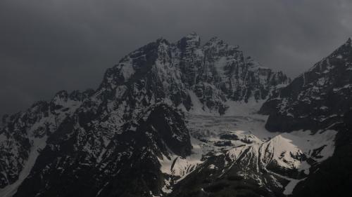 Cloudy snow peaks