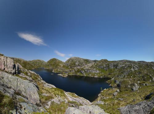 Krokavatnet - the crooked lake - Dale, Norway