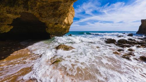 Another angle of the view under Praia Do Castelo, Albufeira