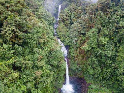 La Paz Waterfall, Costa Rica