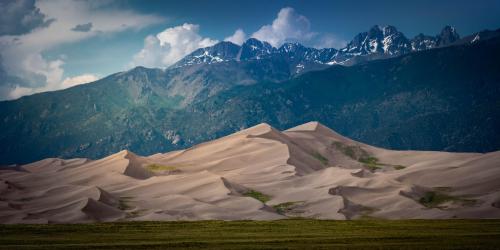 Great Sand Dunes National Park and the Sangre de Cristo Mountains, Colorado, USA