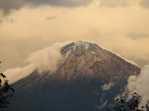 Tajumulco Volcano, Guatemala [OC} [2500 x1567}