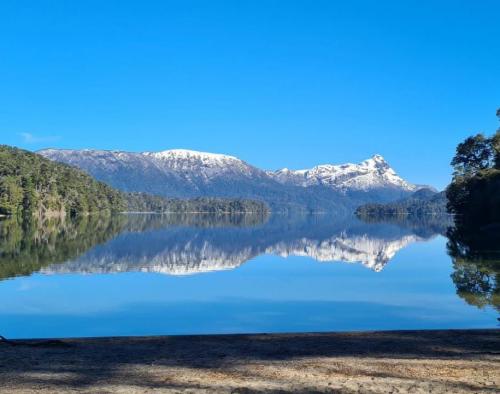 LAGO ESPEJO, VILLA LA ANGOSTURA, ARGENTINA