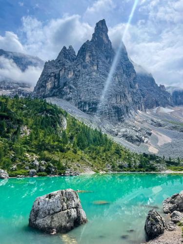 After a long hike in the rain, we got rewarded. Lago do Sorapis, Italy