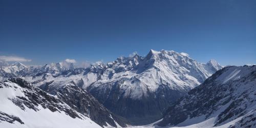 The Swargorohini peaks with the Garwal Himalayan range to the left - View from the top of Bali Pass, Uttarakhand, India.